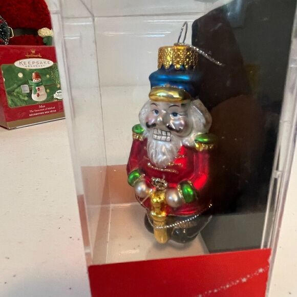 Lot of 2 Hallmark Keepsake Ornaments and a macys holiday lane ornament - Picture 5 of 5